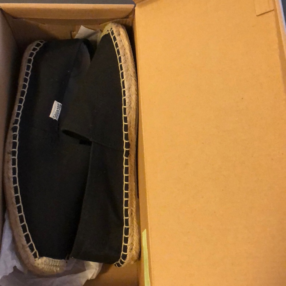 Black canvas Soludos espadrilles. NEVER WORN!